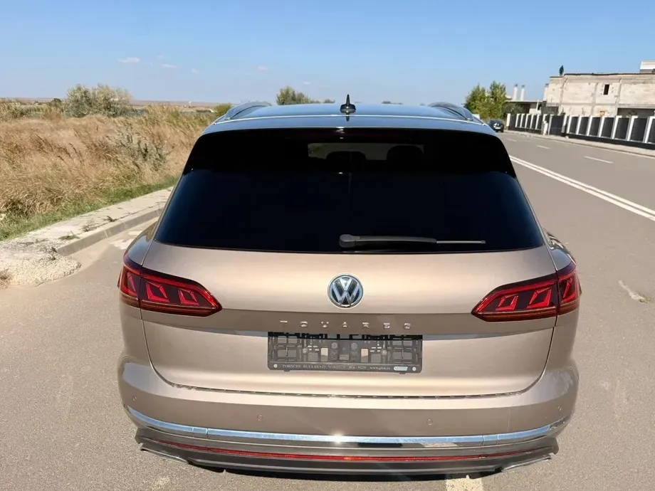 Volkswagen Touareg III — imagine 9