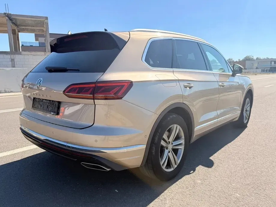 Volkswagen Touareg III — imagine 7
