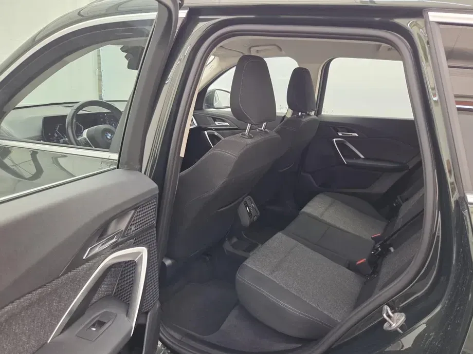 BMW X1 sDrive18i AT — imagine 10
