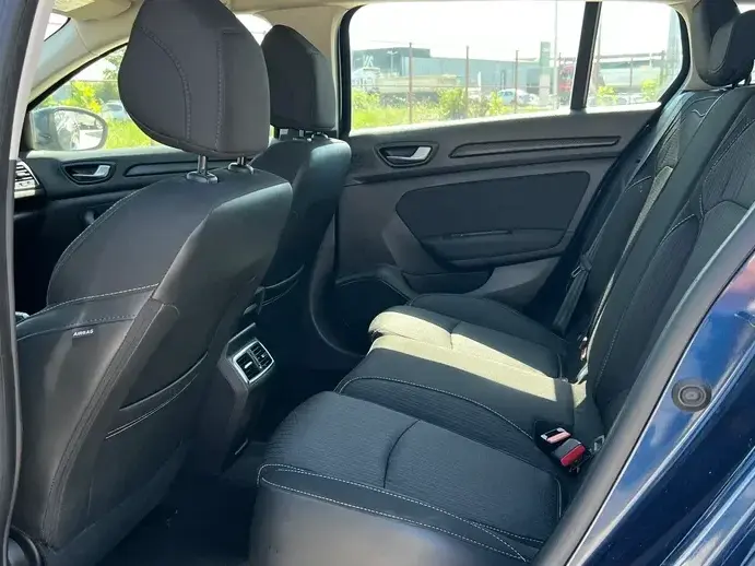 Renault Mégane IV BLUE dCi 115 EDC BUSINESS EDITION