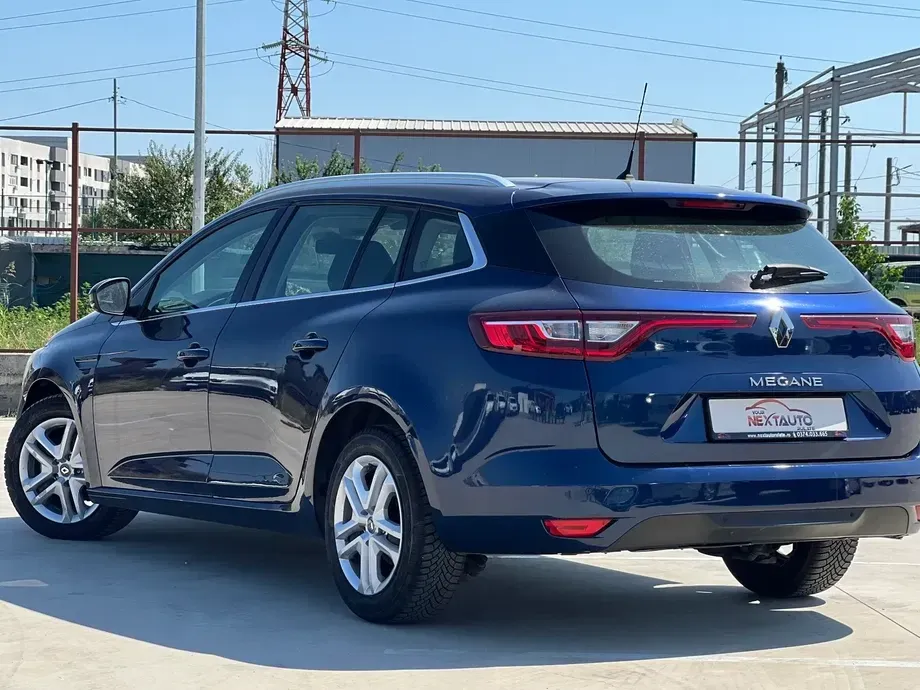 Renault Mégane IV BLUE dCi 115 EDC BUSINESS EDITION — imagine 4