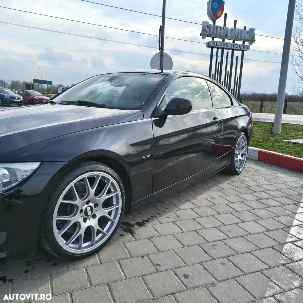 BMW Seria 3 E90/E91/E92/E93 [2005 - 2013] 335d Aut. Edition Exclusive — imagine 5