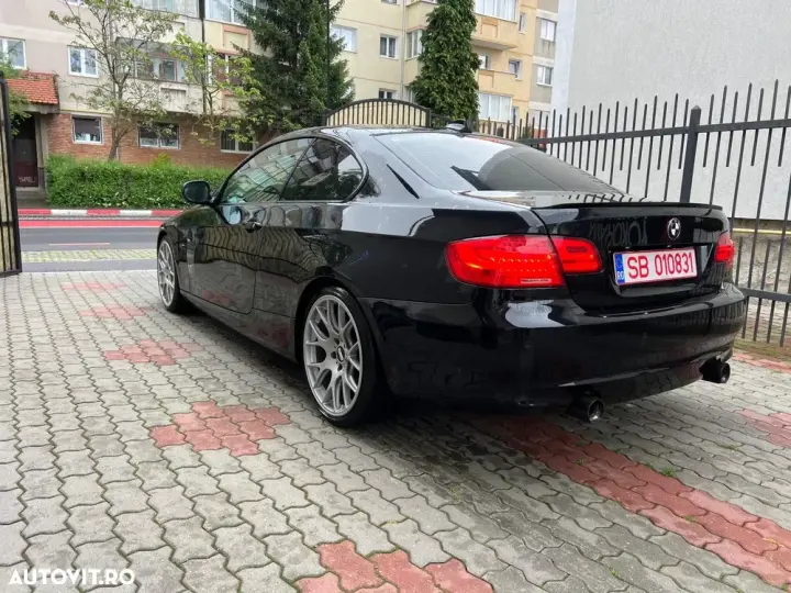 BMW Seria 3 E90/E91/E92/E93 [2005 - 2013] 335d Aut. Edition Exclusive