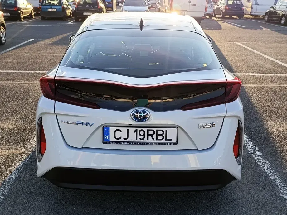 Toyota Prius V — imagine 9