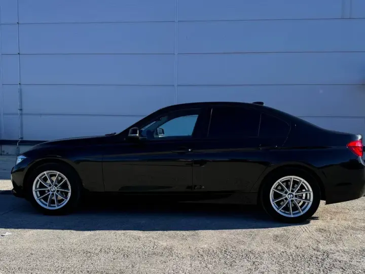 BMW Seria 3 F30/F31/F34 320i AT