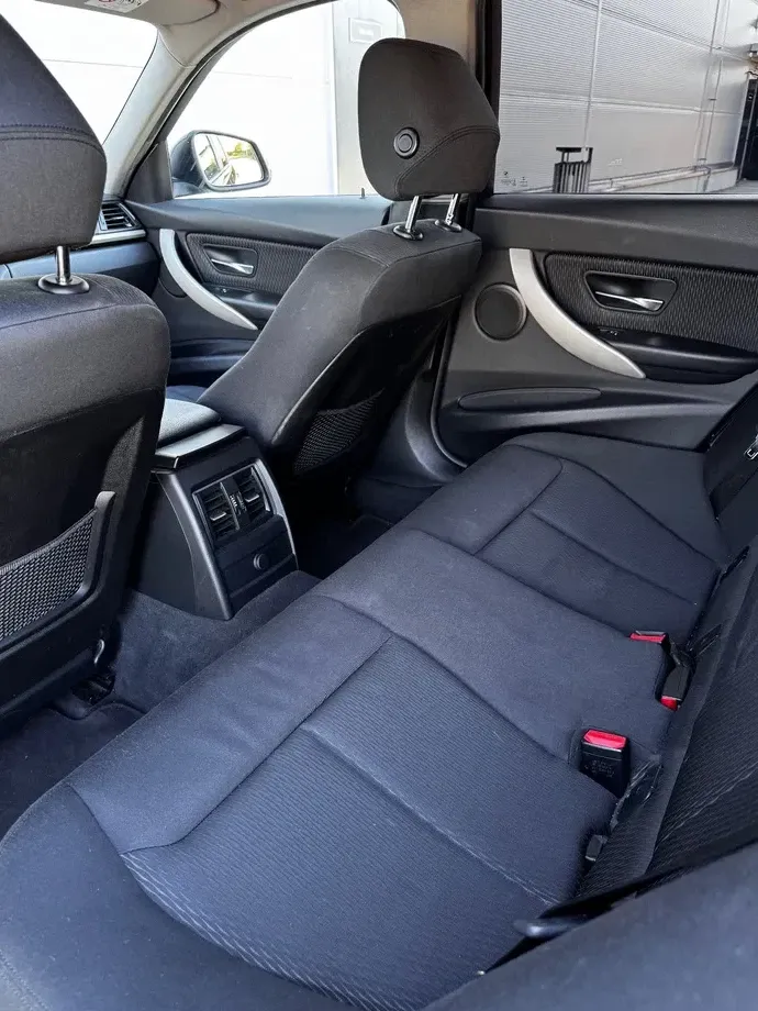 BMW Seria 3 F30/F31/F34 320i AT — imagine 9