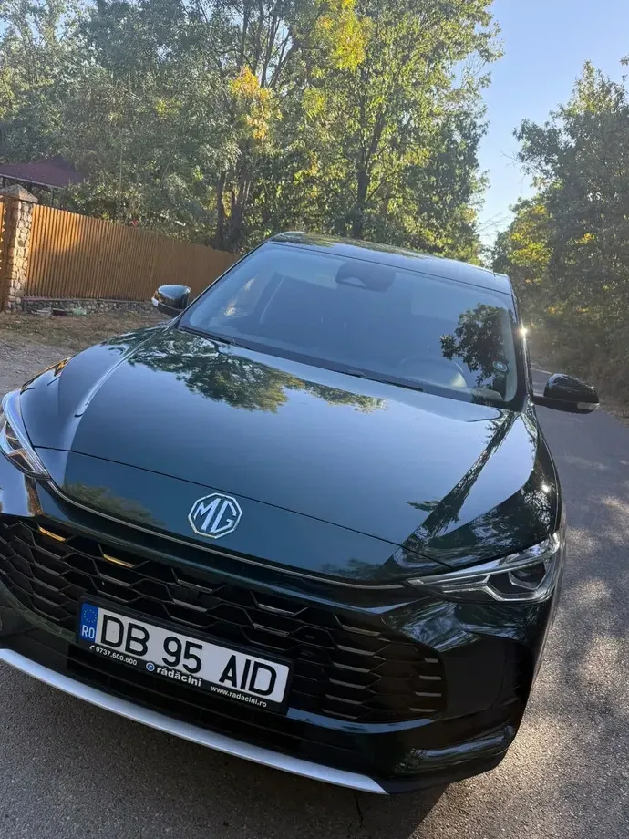 MG ZS HEV — imagine 9