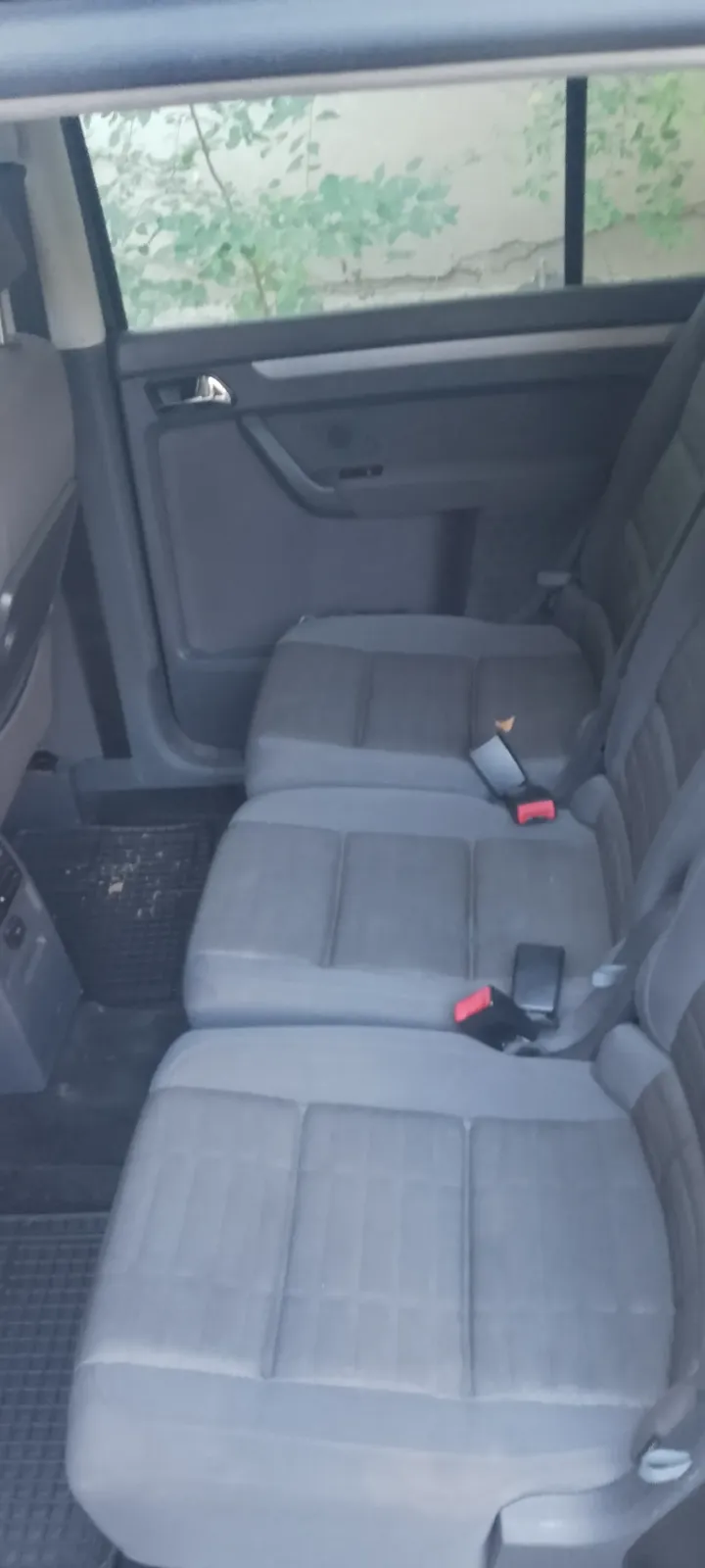 Volkswagen Touran — imagine 8