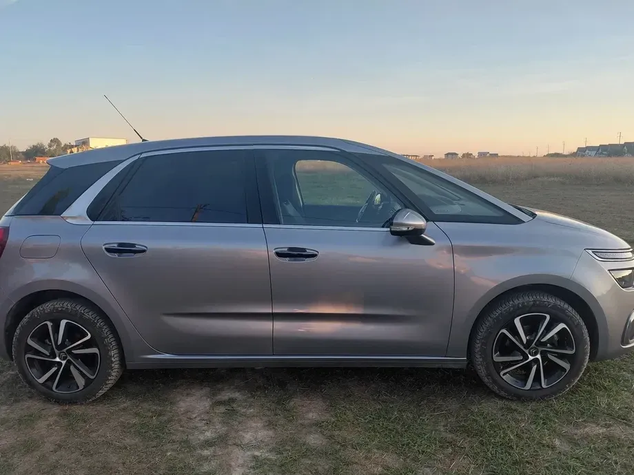 Citroën C4 Picasso — imagine 9