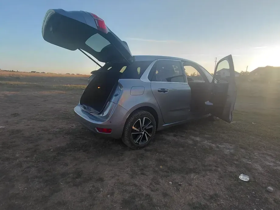 Citroën C4 Picasso — imagine 3