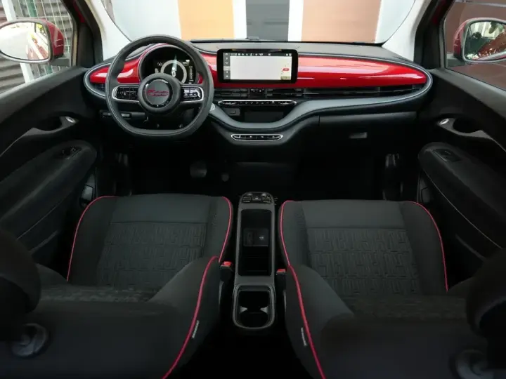 FIAT 500E 42kWh ICON