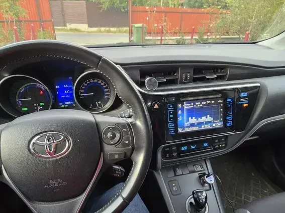 Toyota Auris II