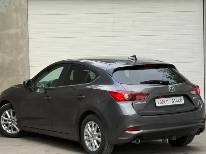 Mazda 3 III