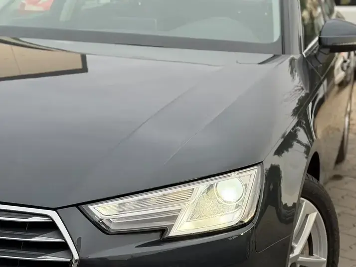 Audi A4 Limuzina 2.0 TDI quattro S tronic Sport