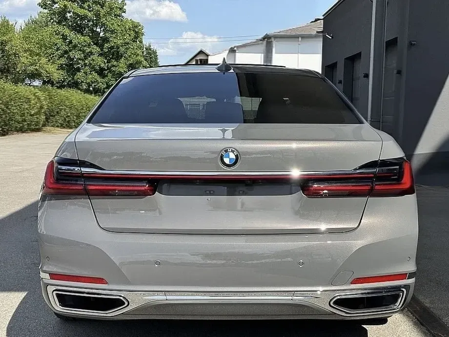 BMW Seria 7 G11/G12 — imagine 3