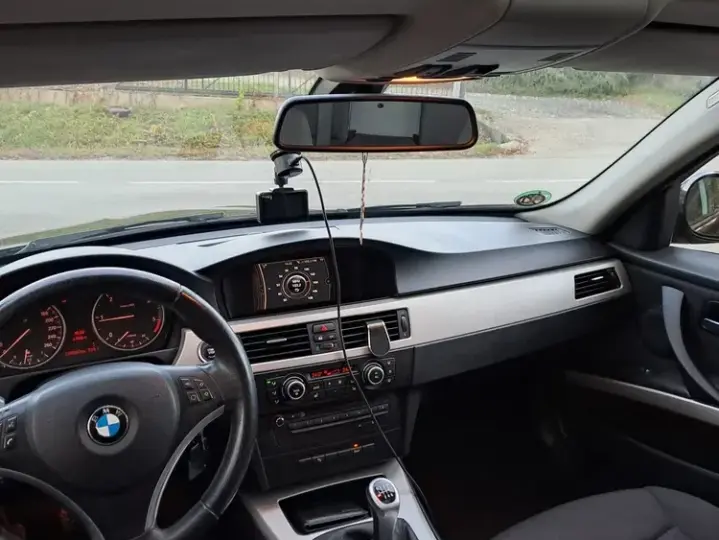 BMW Seria 3 E90/E91/E92/E93 [2005 - 2013] 320d