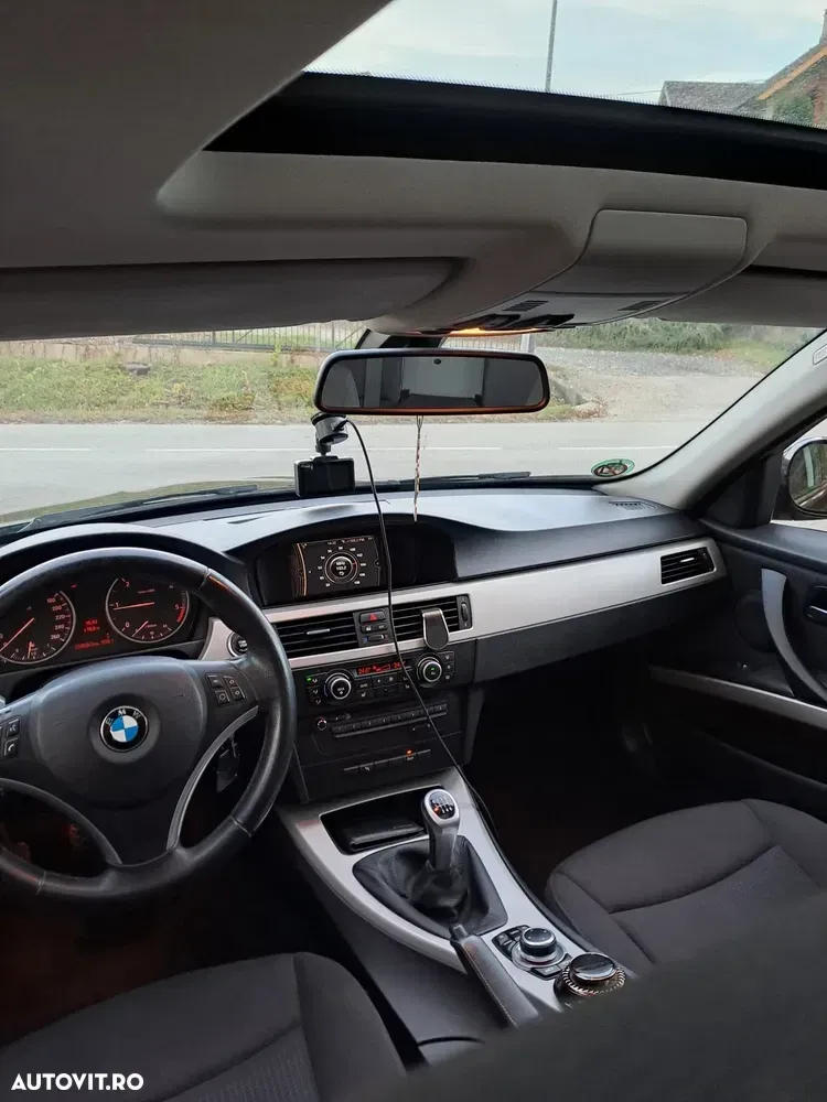 BMW Seria 3 E90/E91/E92/E93 [2005 - 2013] 320d — imagine 5
