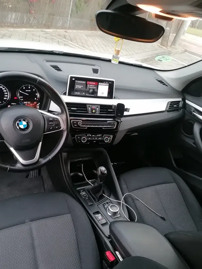 BMW X1 — imagine 8