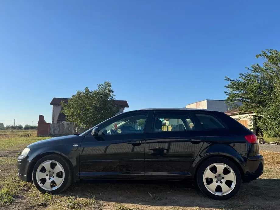 Audi A3 Sportback 8P — imagine 8