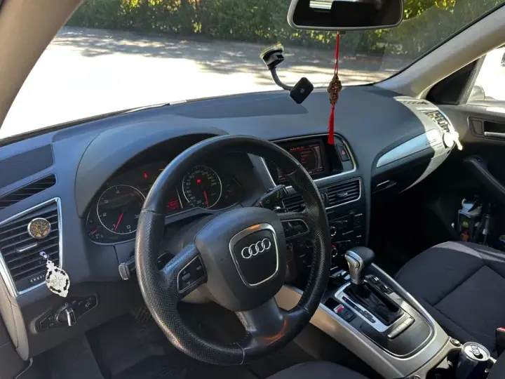 Audi Q5 8R