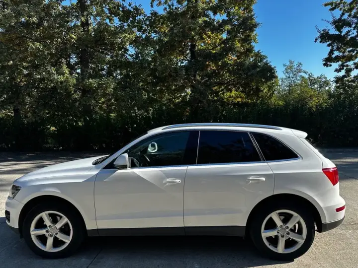 Audi Q5 8R