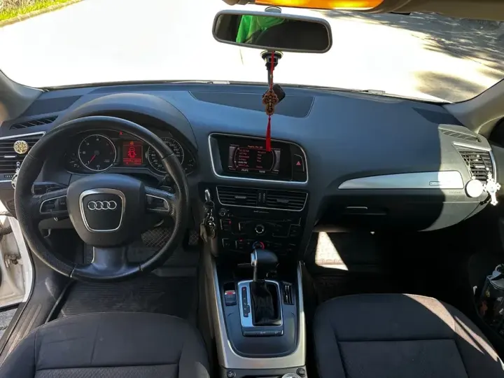 Audi Q5 8R