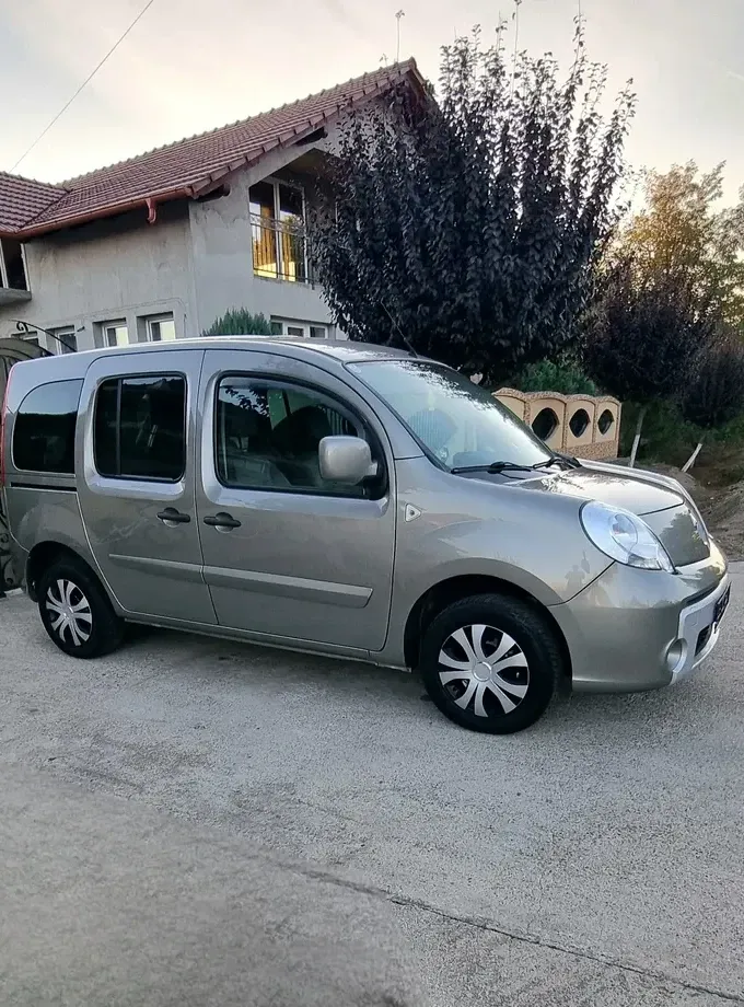 Renault Kangoo dCi 90 FAP Grand — imagine 7