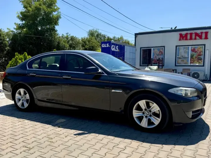 BMW Seria 5 F10/F11/F07 [2010 - 2017] 525d Aut.