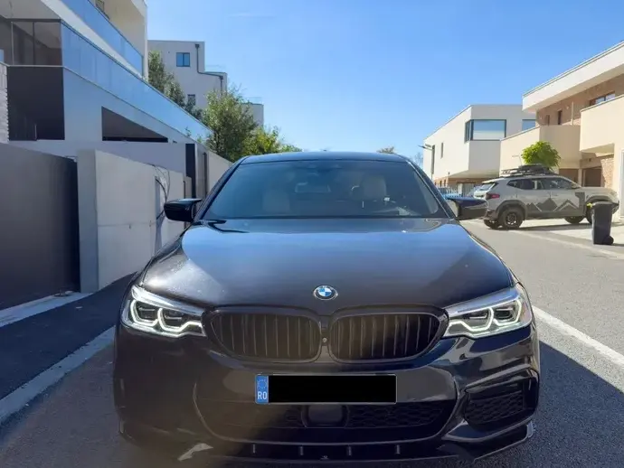 BMW Seria 5 G30/G31 540i xDrive AT