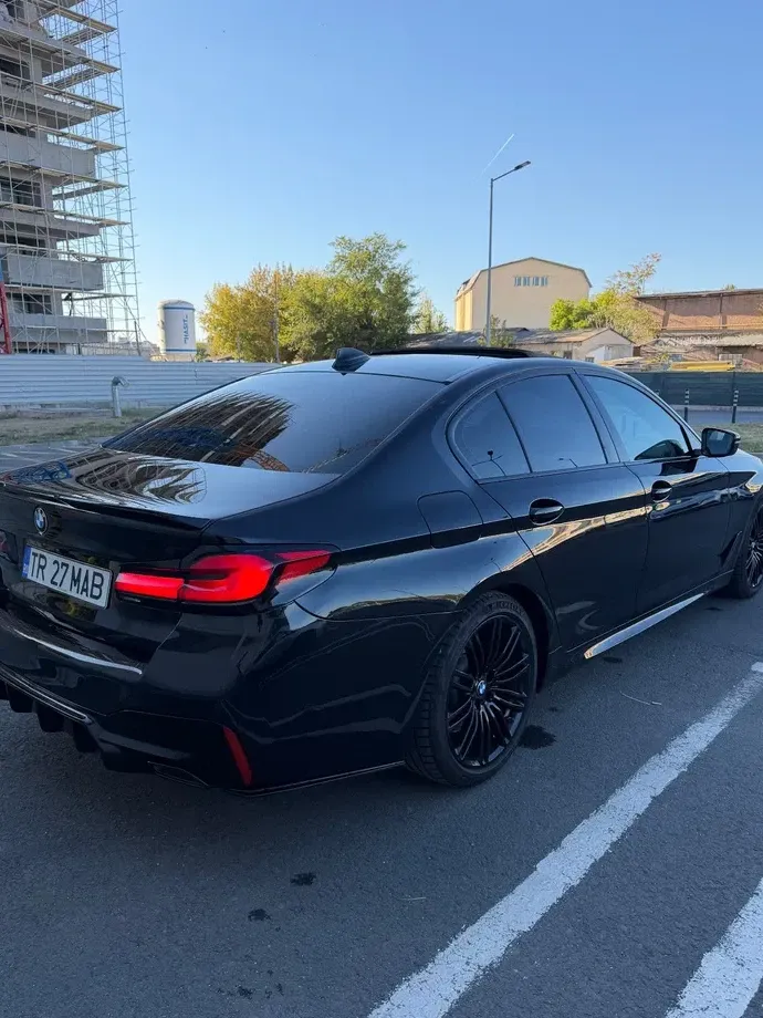 BMW Seria 5 G30/G31 530i xDrive AT MHEV — imagine 5