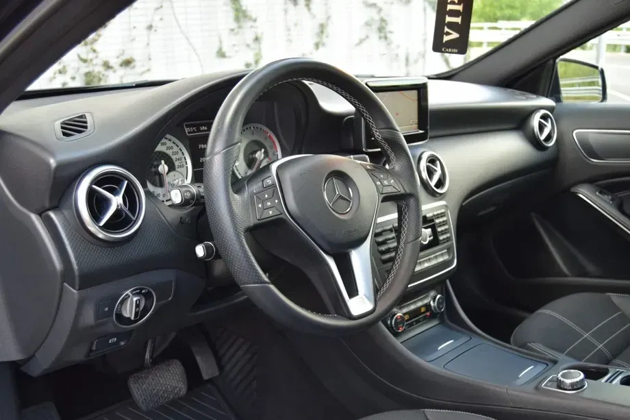 Mercedes-Benz A 180 W176 CDI BlueEfficiency Aut. — imagine 7