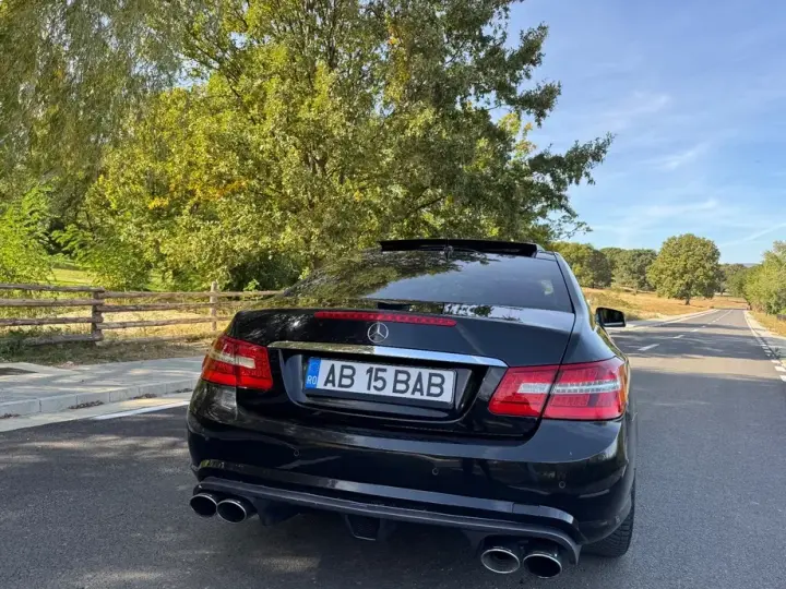 Mercedes-Benz E 200 CGI BlueEFFICIENCY Automatik