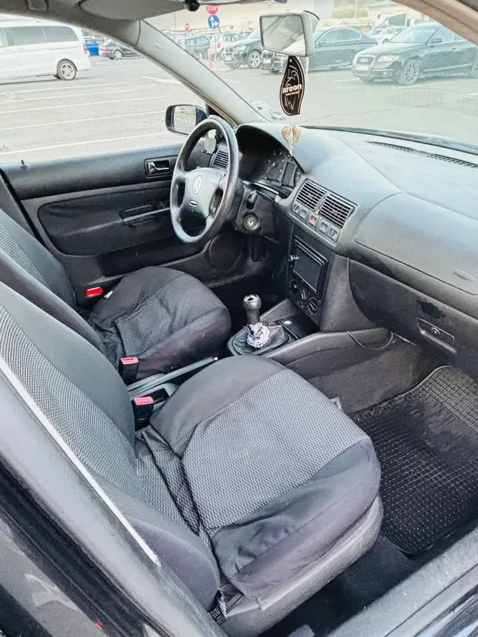 Volkswagen Golf IV — imagine 8