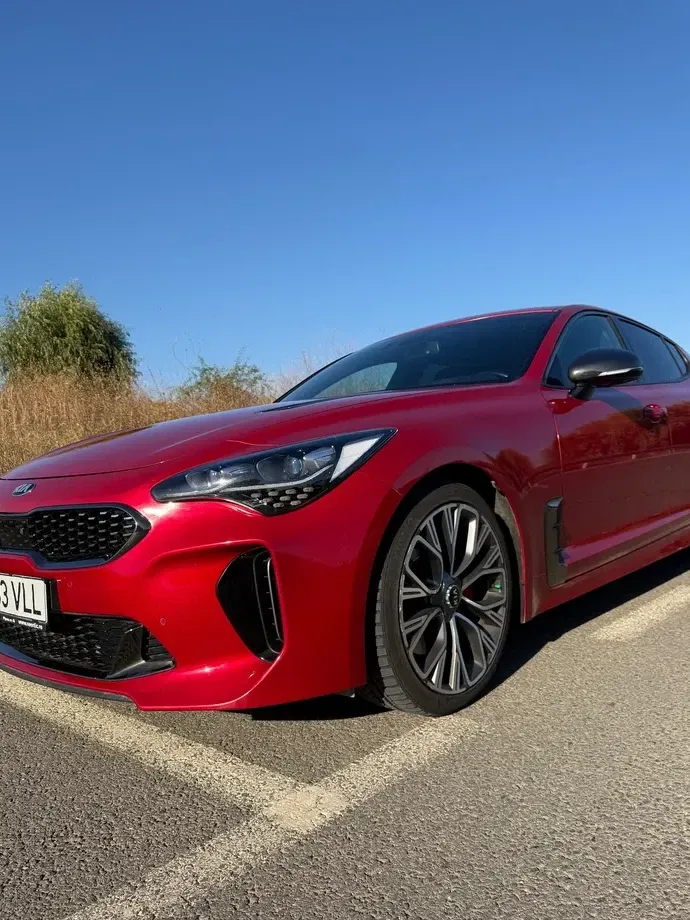 Kia Stinger — imagine 4