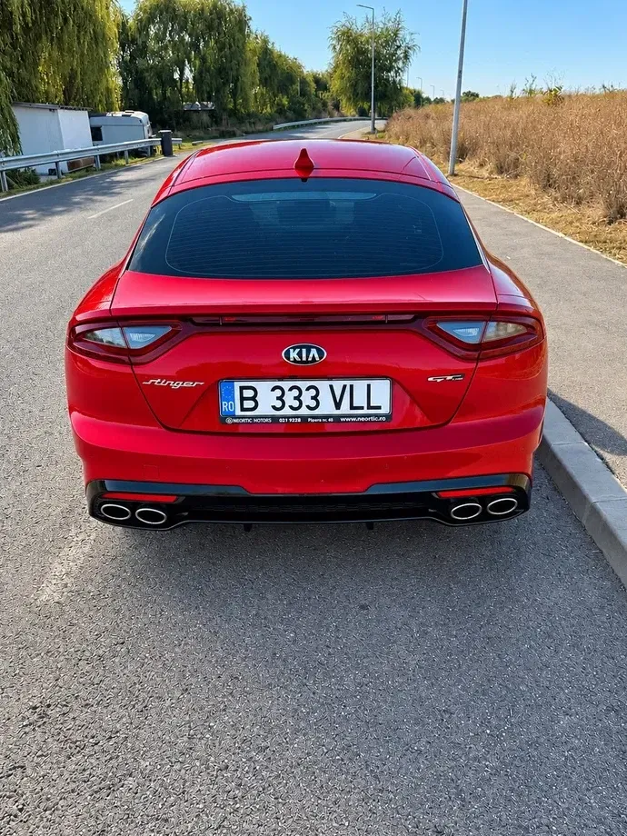 Kia Stinger — imagine 10
