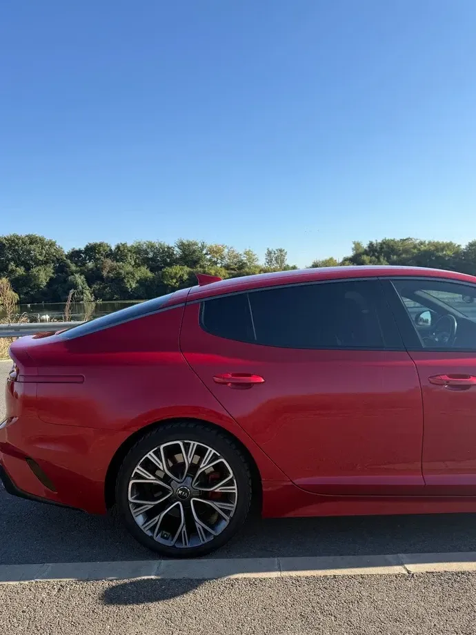 Kia Stinger — imagine 7