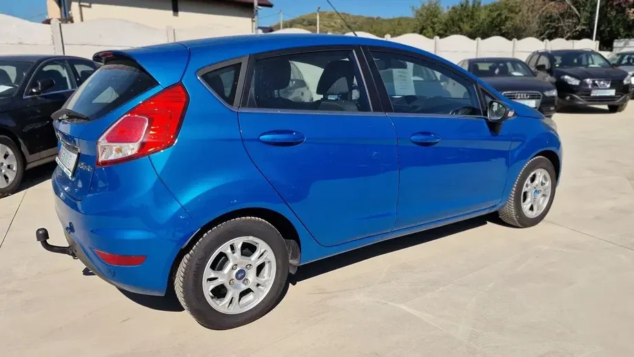 Ford Fiesta — imagine 10