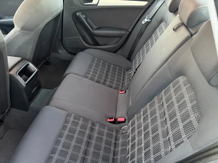 Audi A4 Limuzina B8 — imagine 8