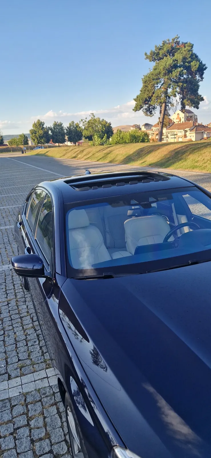 BMW Seria 7 G11/G12 740e iPerformance — imagine 8