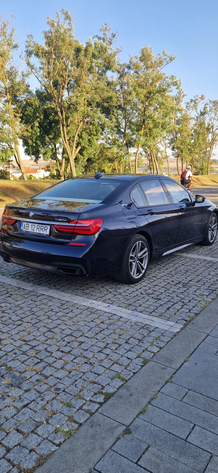 BMW Seria 7 G11/G12 740e iPerformance — imagine 10