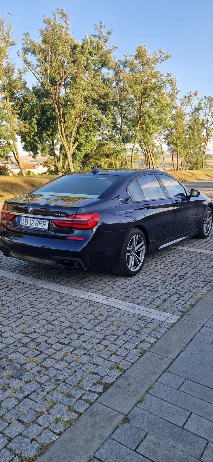BMW Seria 7 G11/G12 740e iPerformance — imagine 3