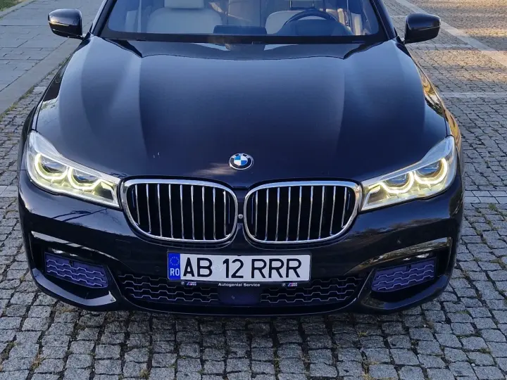 BMW Seria 7 G11/G12 740e iPerformance