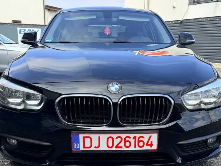 BMW Seria 1 F20/F21 116i Advantage