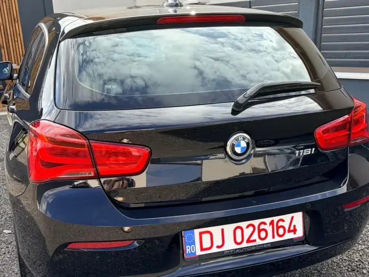 BMW Seria 1 F20/F21 116i Advantage
