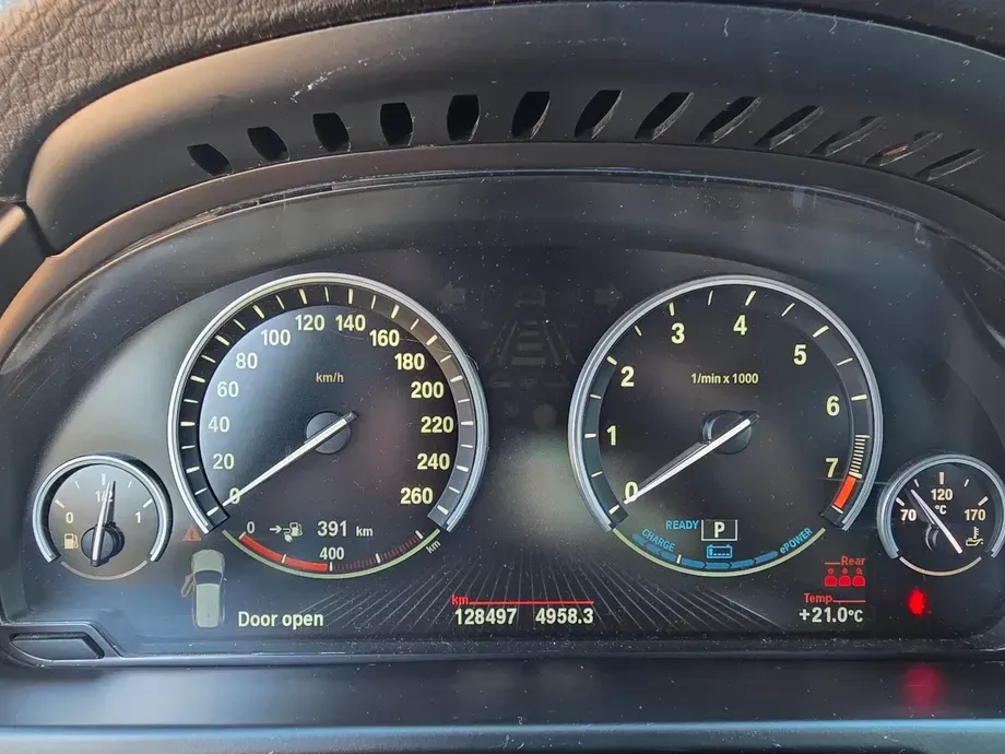 BMW X5 F15 xDrive40i AT MHEV — imagine 8