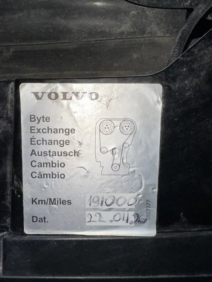 Volvo XC 60 II B4 MHEV AT8 AWD Inscription — imagine 9
