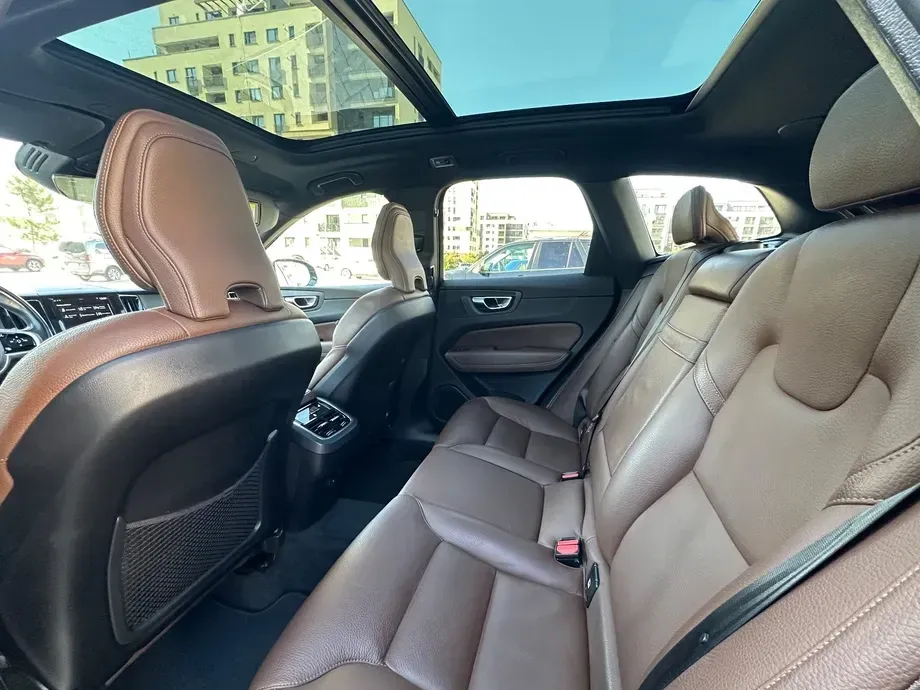 Volvo XC 60 II B4 MHEV AT8 AWD Inscription — imagine 6