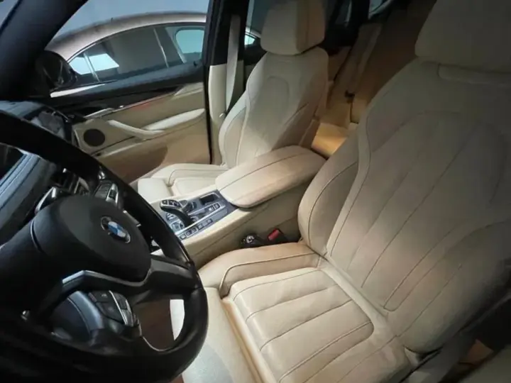 BMW X6 M F86 M50d