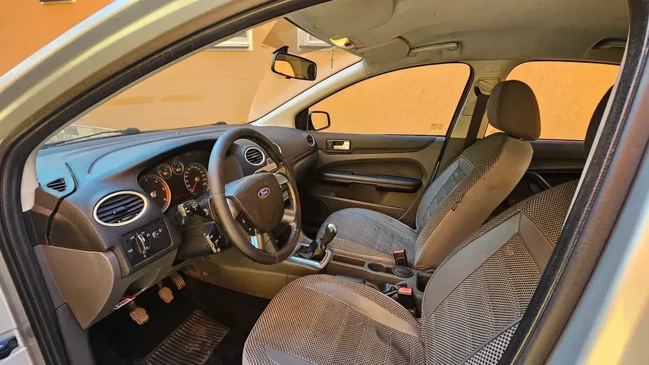Ford Focus MK2 — imagine 4