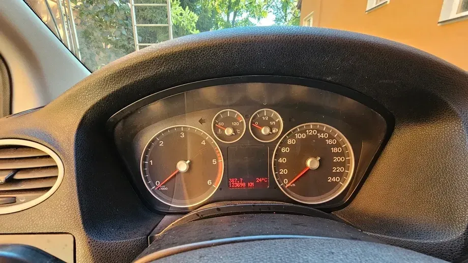 Ford Focus MK2 — imagine 6